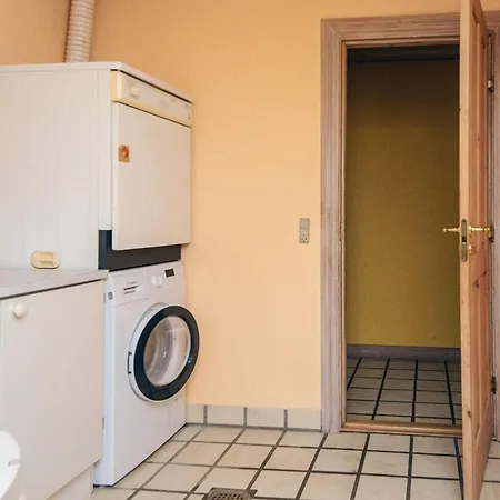 12 Person In Oksbol Vakantiehuis Oster Vrogum