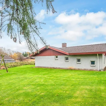 12 Person In Oksbol Vakantiehuis *